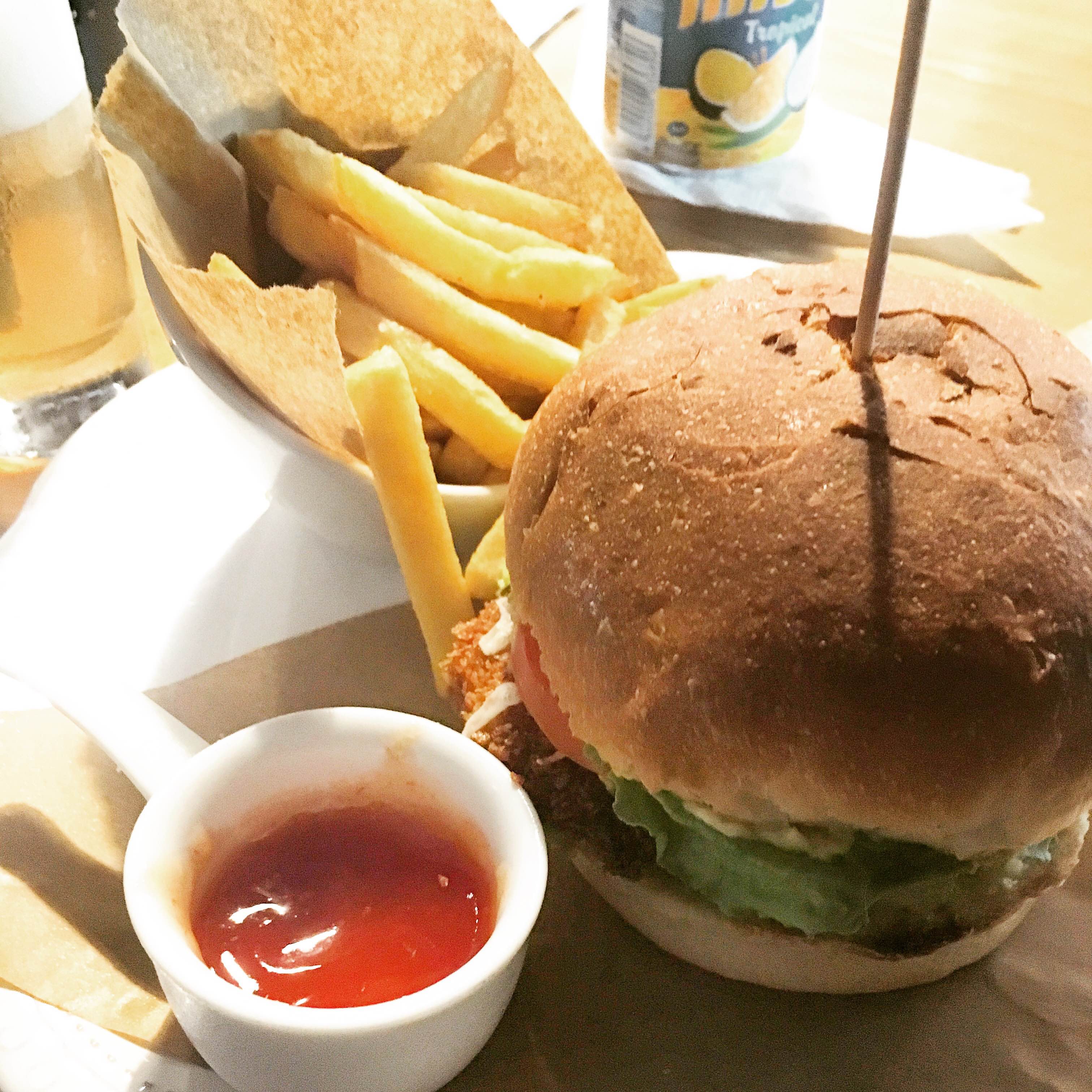 Fish Burger Soul Kitchen