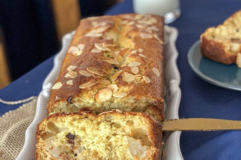 Cake aux poires et pépites de chocolat